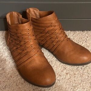 Women's Tan Ankle Boots size 7